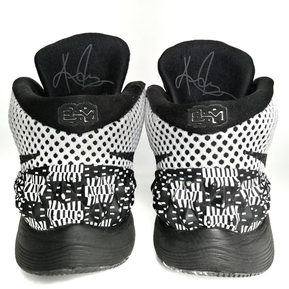 Nike Kyrie 1 BHM - Picture 5 of 9